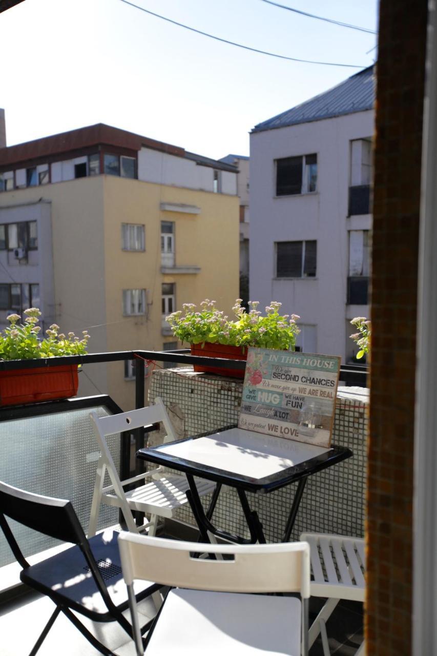Brick Apartment On Macedonia Pedestrian Street Skopje Extérieur photo
